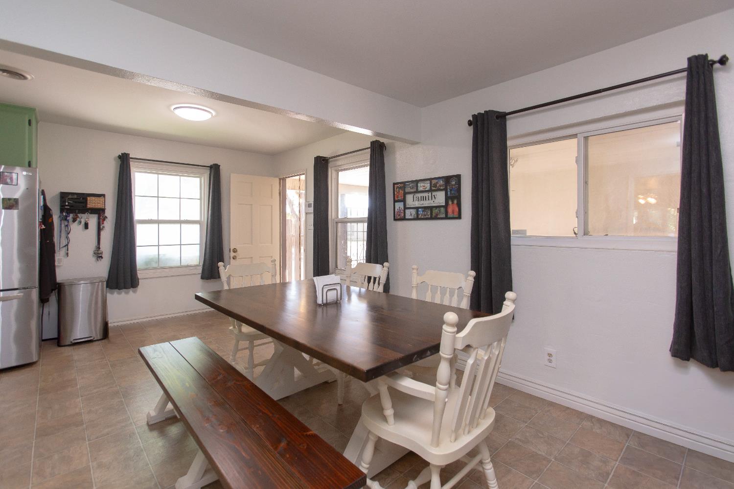 401 Fortuna Ave, Modesto, CA 95354