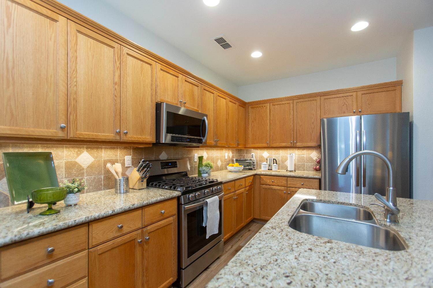 2333 Old Rose Ln, Turlock, CA 95382