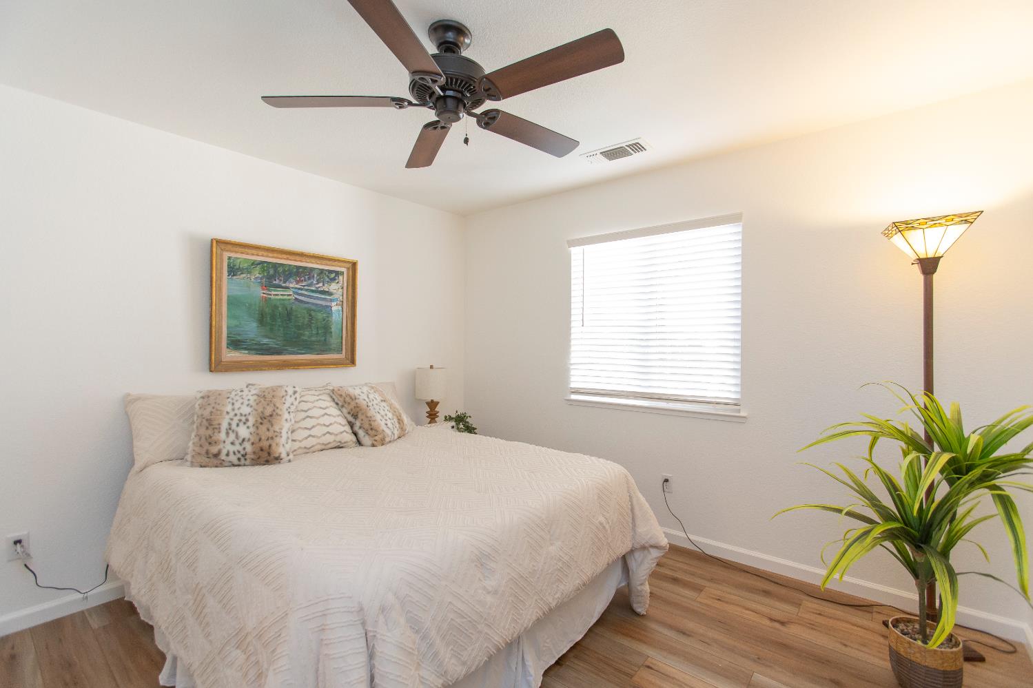 2333 Old Rose Ln, Turlock, CA 95382