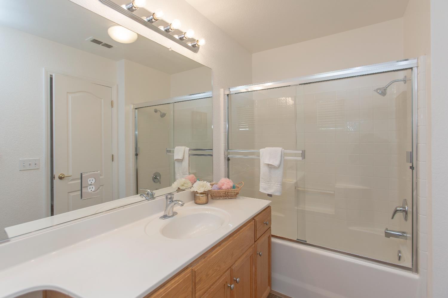 2333 Old Rose Ln, Turlock, CA 95382