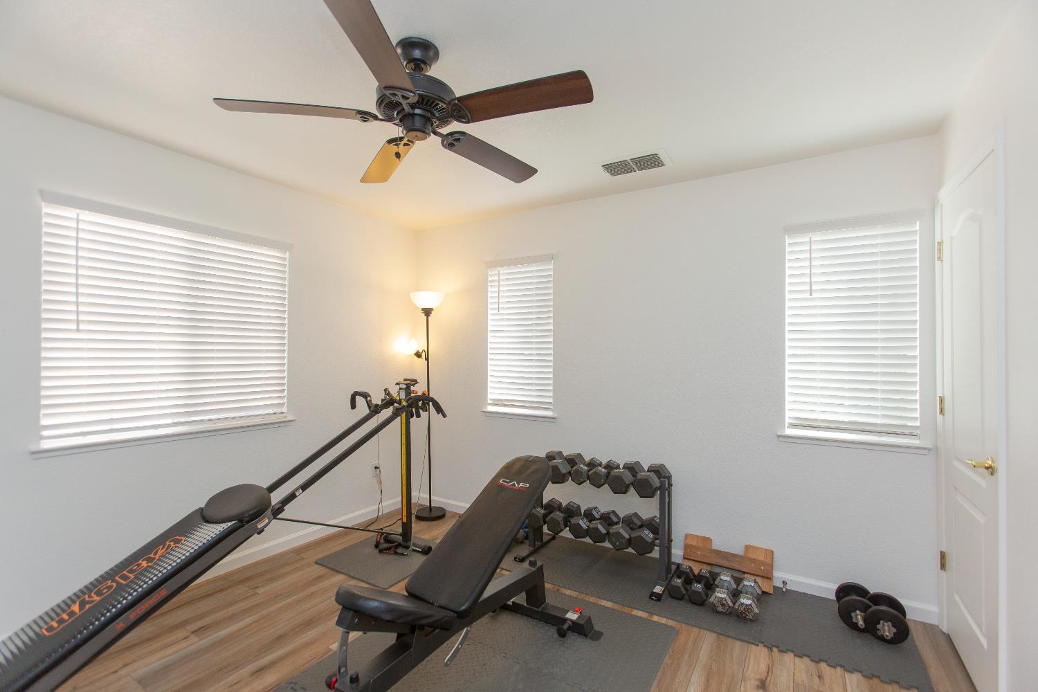 2333 Old Rose Ln, Turlock, CA 95382