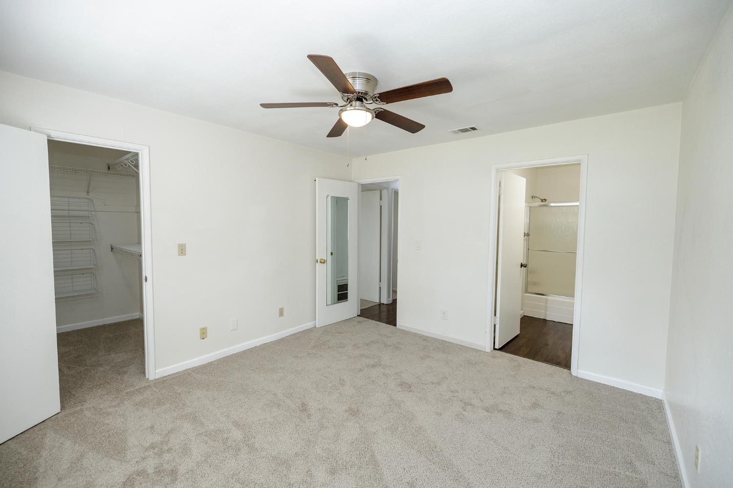 1296 Spruce Ln #20, Manteca, CA 95336