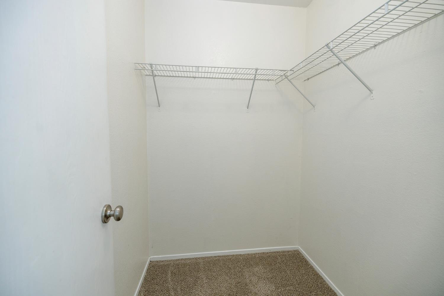 1296 Spruce Ln #20, Manteca, CA 95336