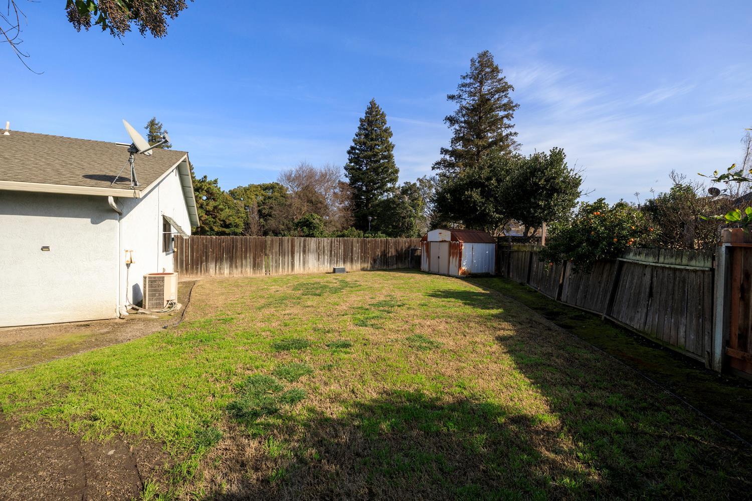 1296 Spruce Ln #20, Manteca, CA 95336