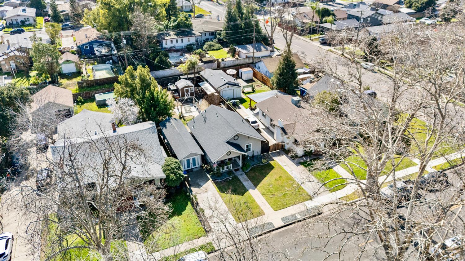 526 Flower St, Turlock, CA 95380