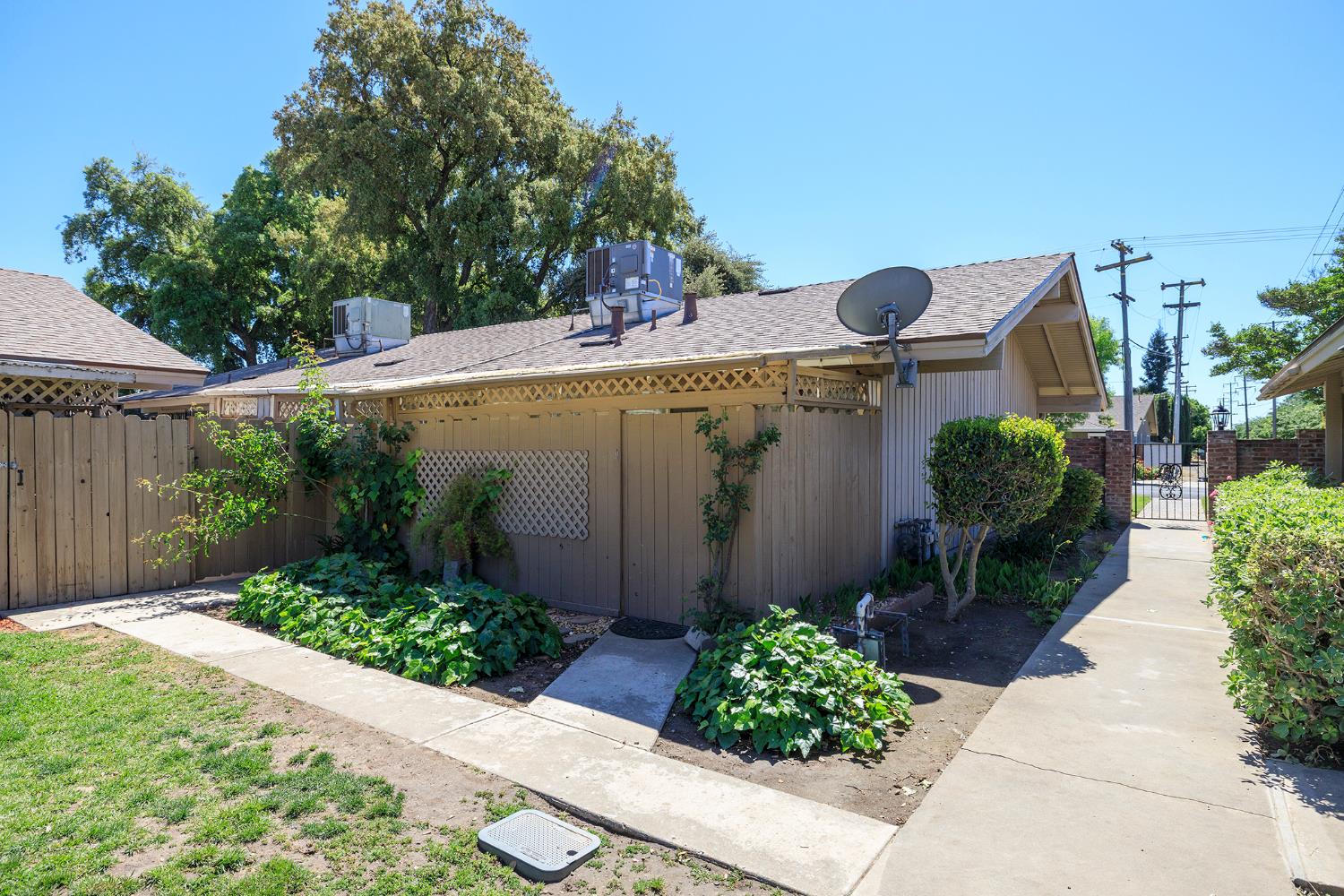 617 W Granger Ave #48, Modesto, CA 95350