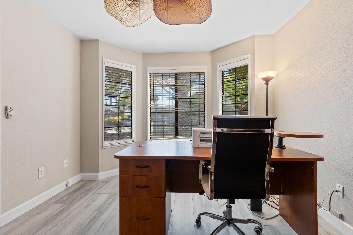 613 Hillstock Ct, Patterson, CA 95363