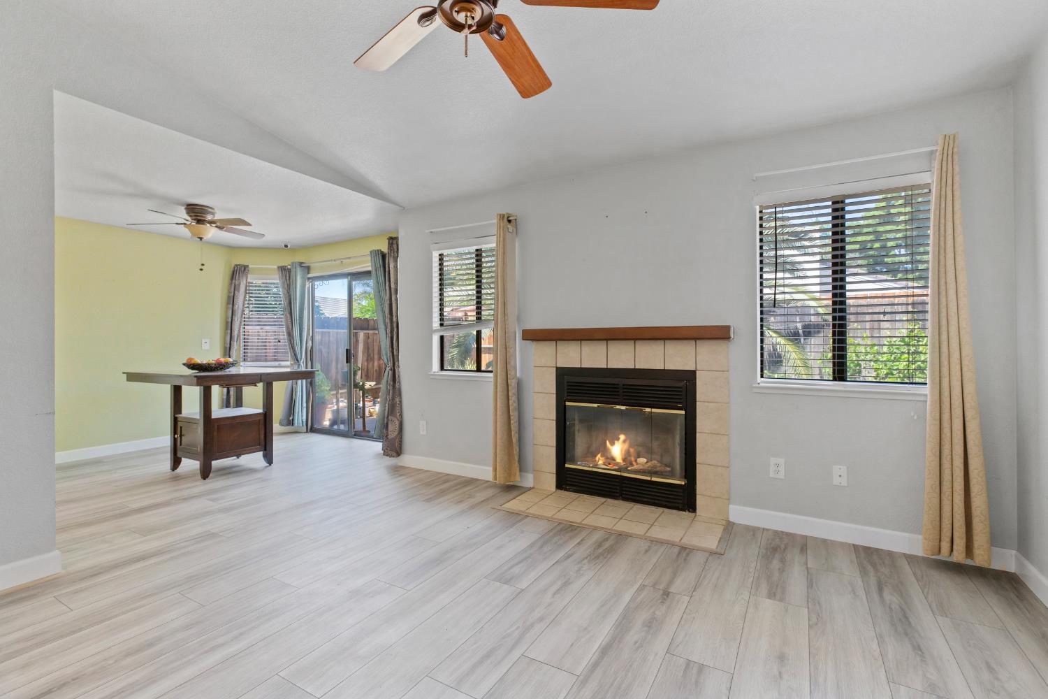 613 Hillstock Ct, Patterson, CA 95363