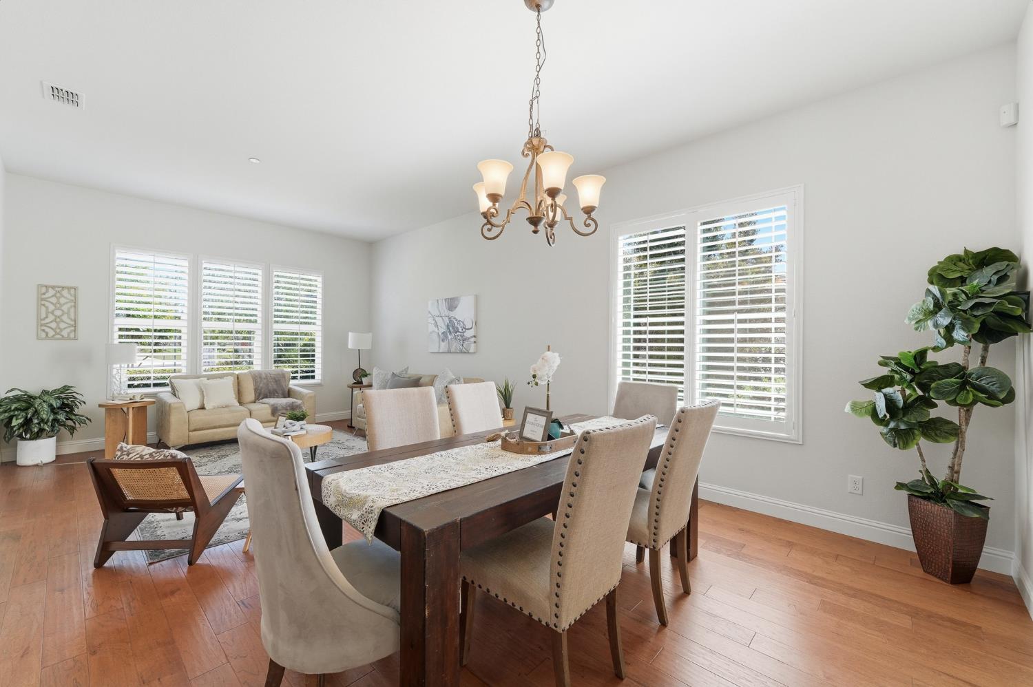 2159 Knollwood Ct, Manteca, CA 95336