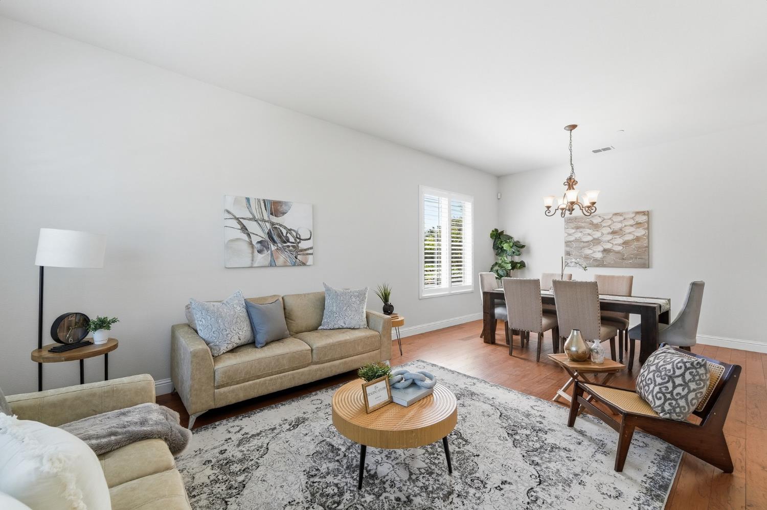 2159 Knollwood Ct, Manteca, CA 95336