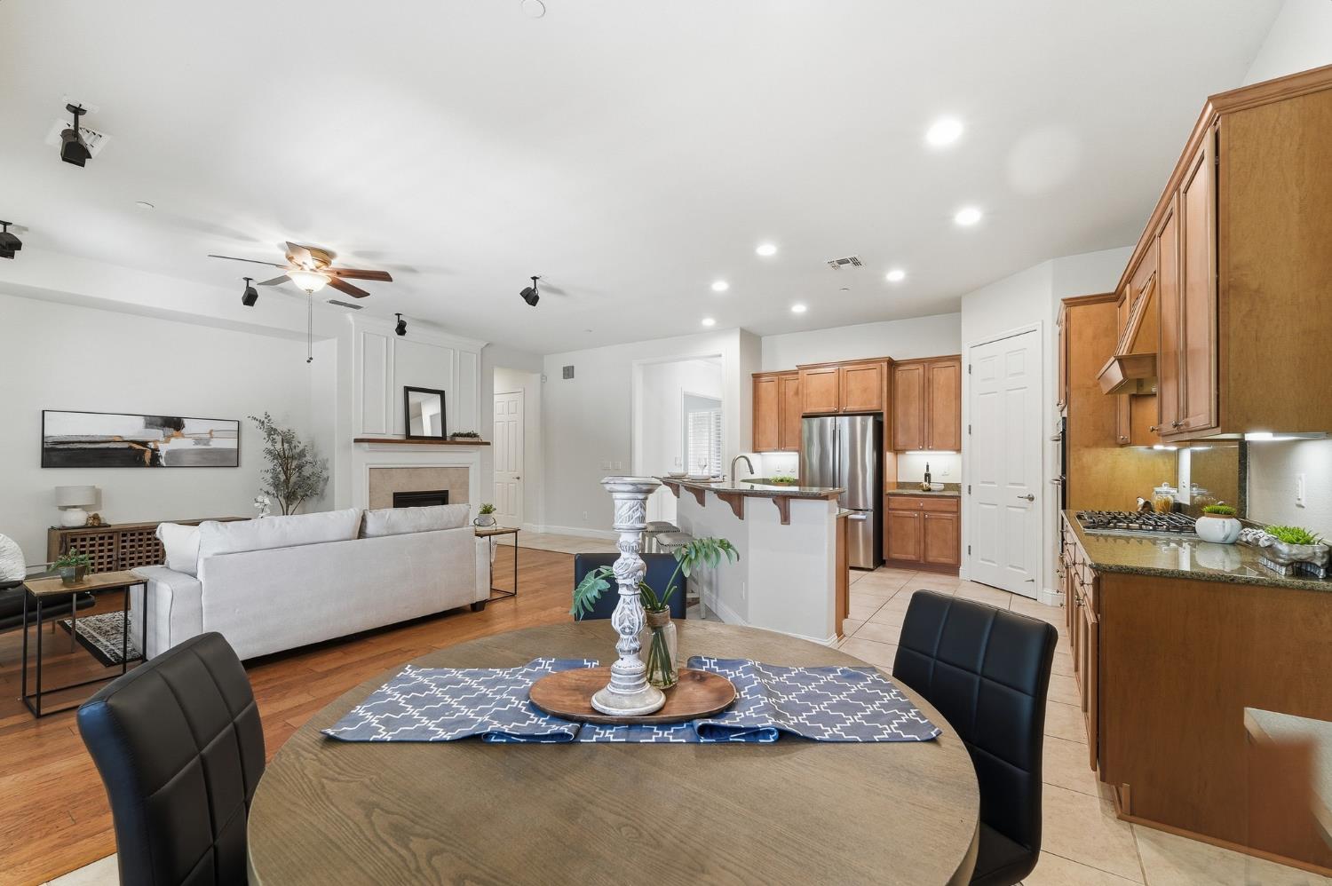 2159 Knollwood Ct, Manteca, CA 95336