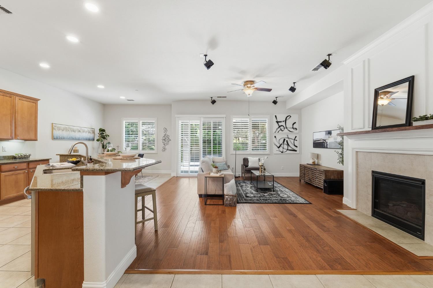 2159 Knollwood Ct, Manteca, CA 95336