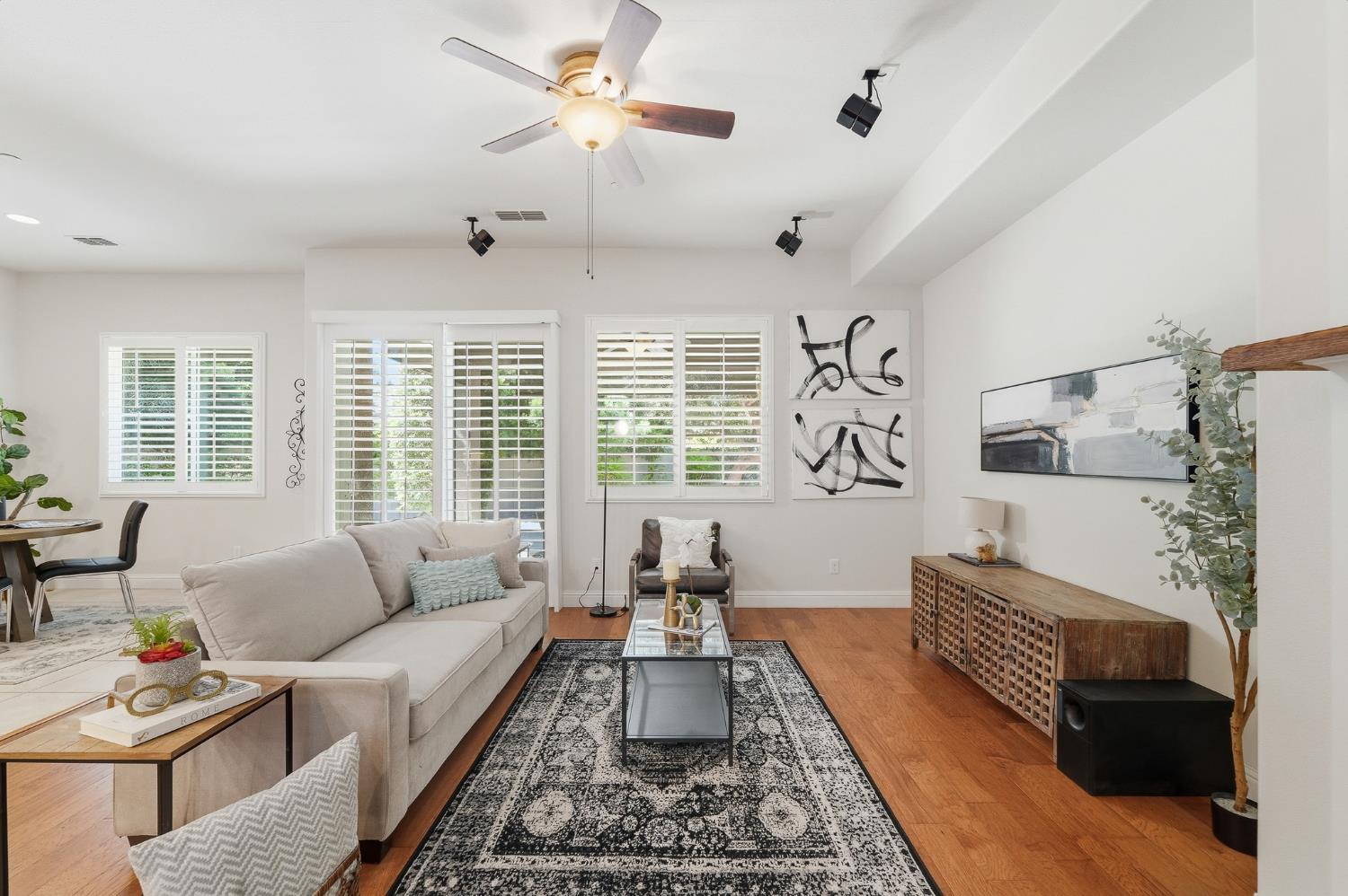 2159 Knollwood Ct, Manteca, CA 95336