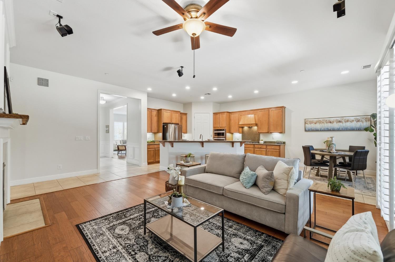 2159 Knollwood Ct, Manteca, CA 95336