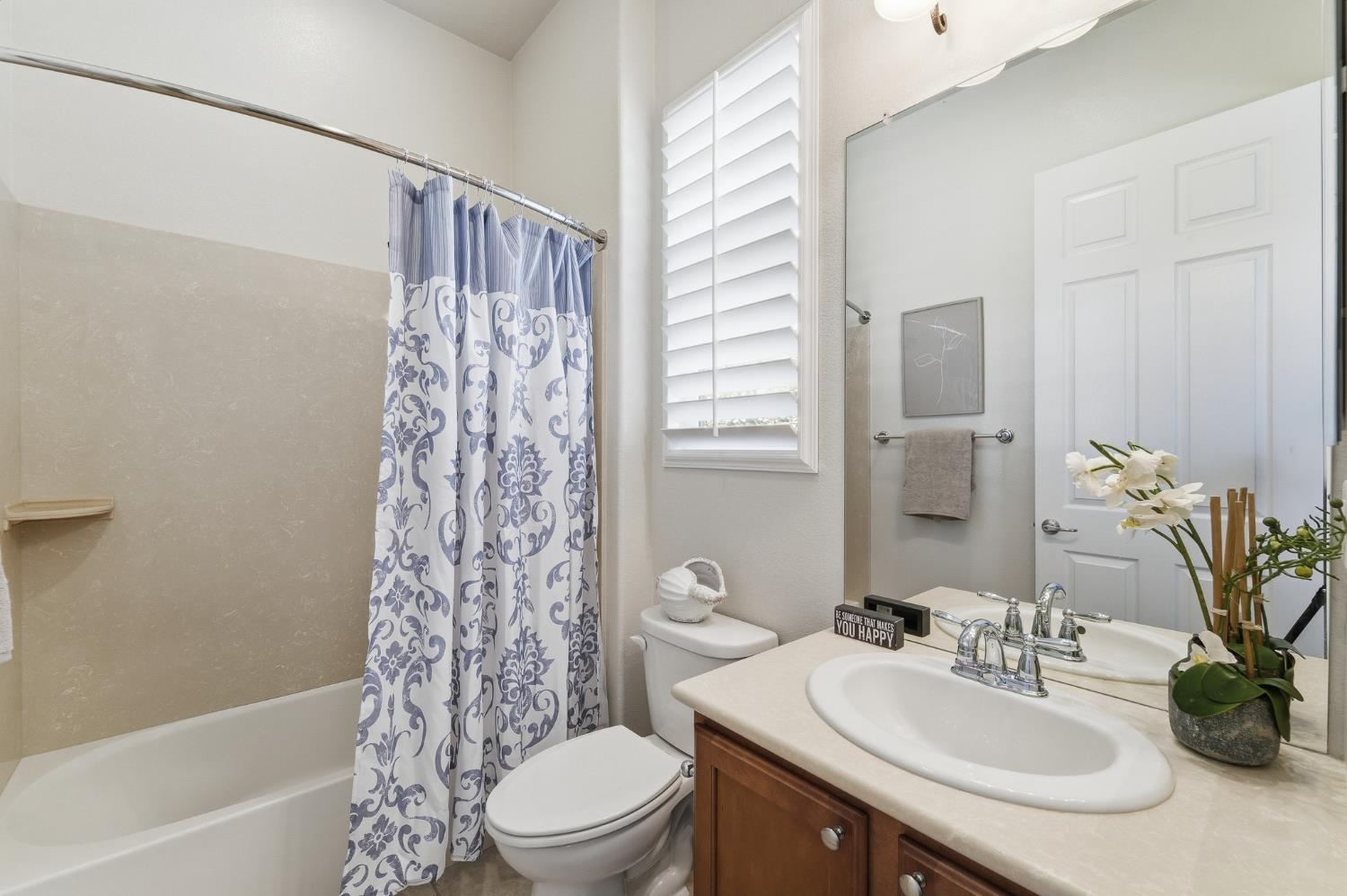 2159 Knollwood Ct, Manteca, CA 95336