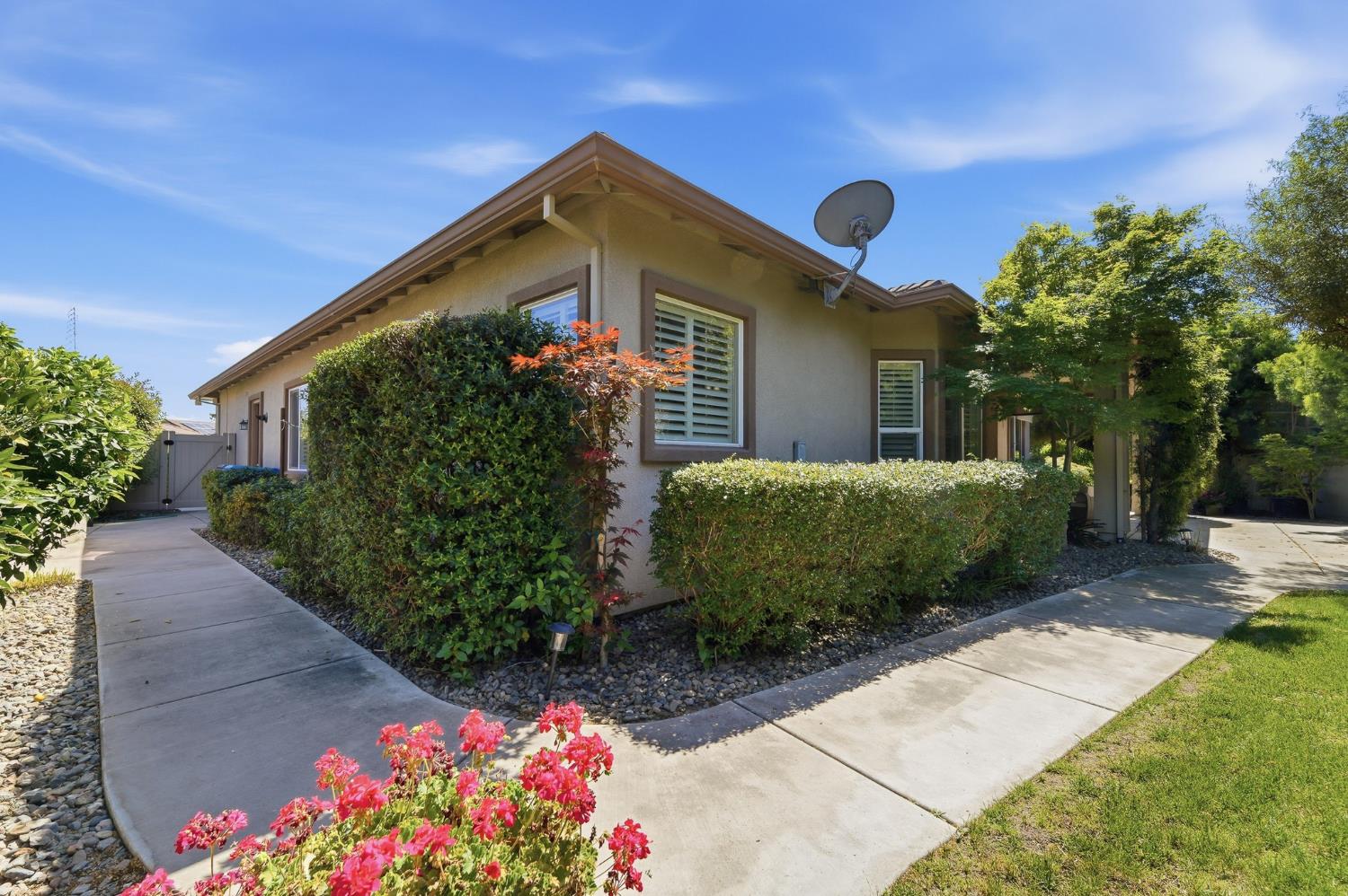 2159 Knollwood Ct, Manteca, CA 95336