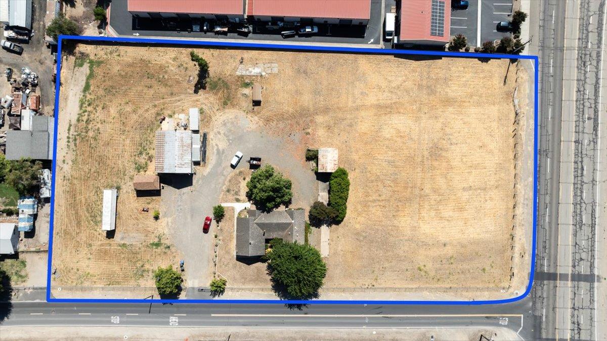 140 Swanson Rd, Manteca, CA 95337