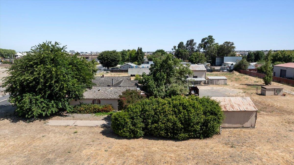 140 Swanson Rd, Manteca, CA 95337