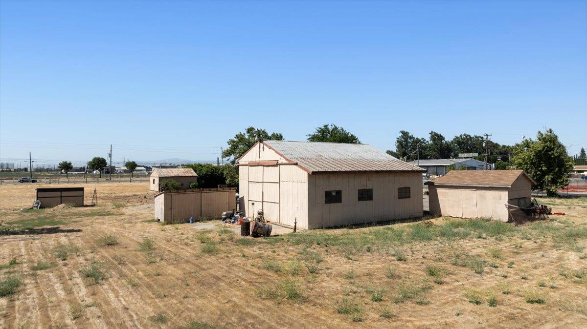 140 Swanson Rd, Manteca, CA 95337