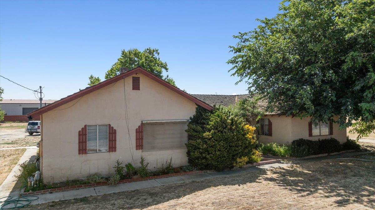 140 Swanson Rd, Manteca, CA 95337