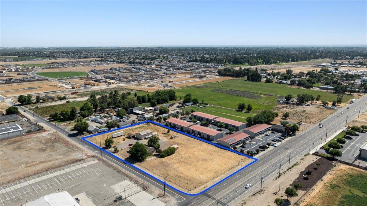 140 Swanson Rd, Manteca, CA 95337