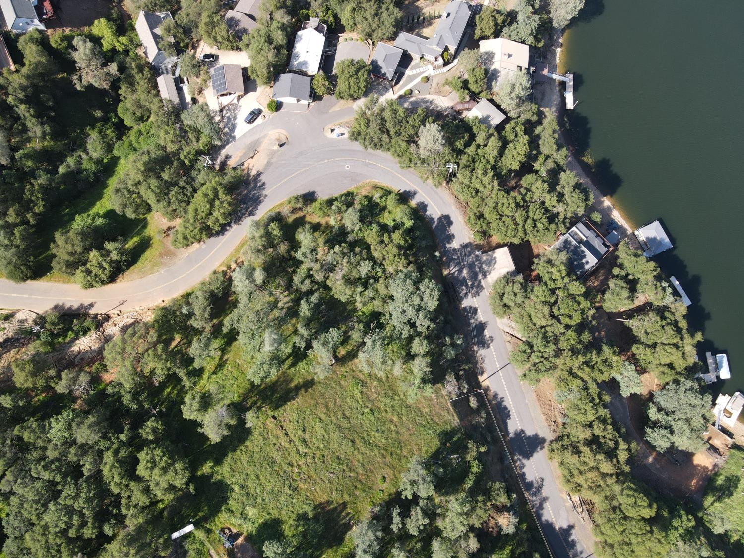 4820 Lakeshore Dr, Copperopolis, CA 95228