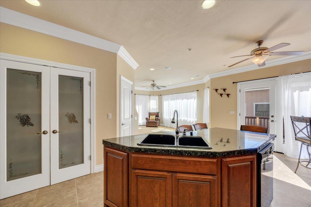 294 Sunrise Rd #2, Copperopolis, CA 95228