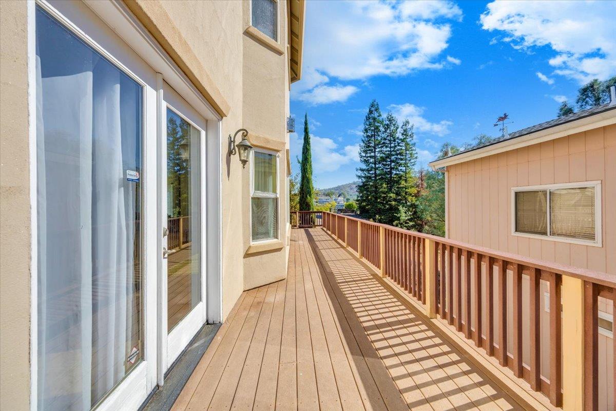 294 Sunrise Rd #2, Copperopolis, CA 95228