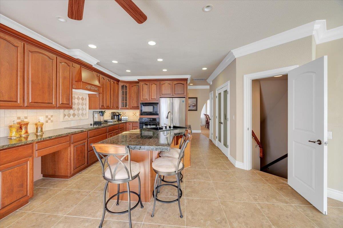 294 Sunrise Rd #2, Copperopolis, CA 95228