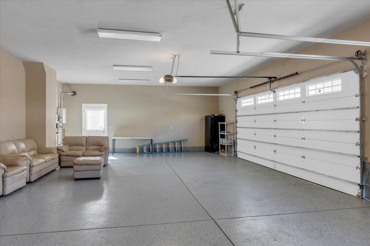 294 Sunrise Rd #2, Copperopolis, CA 95228