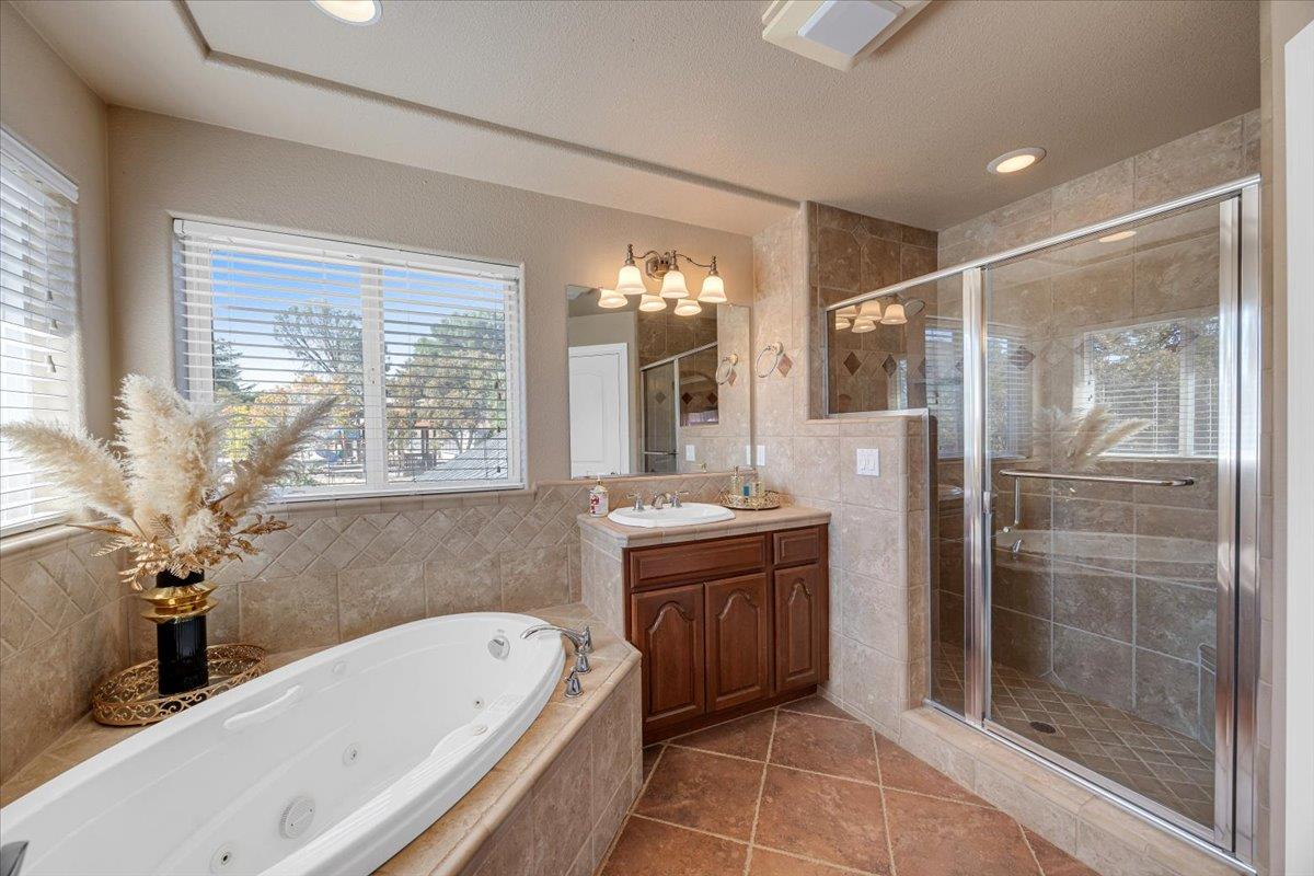 294 Sunrise Rd #2, Copperopolis, CA 95228