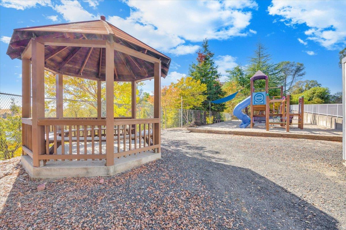 294 Sunrise Rd #2, Copperopolis, CA 95228