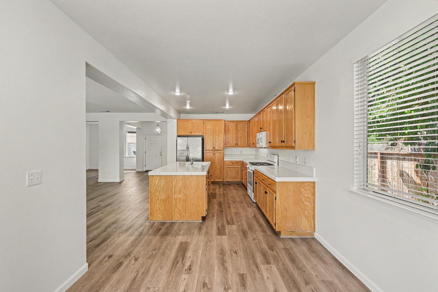 1427 Caraway, Merced, CA 95340