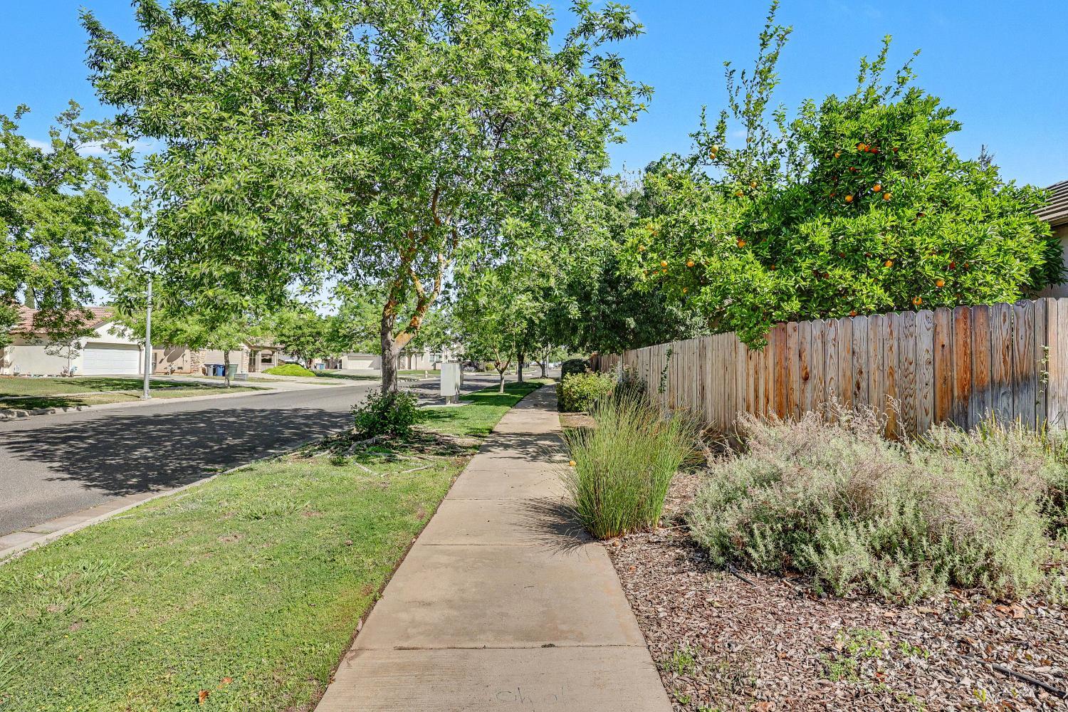 1427 Caraway, Merced, CA 95340