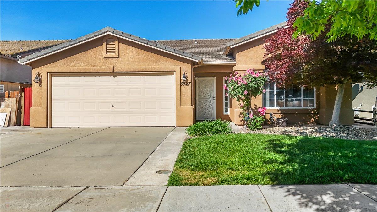 5927 Westminster Ct, Riverbank, CA 95367