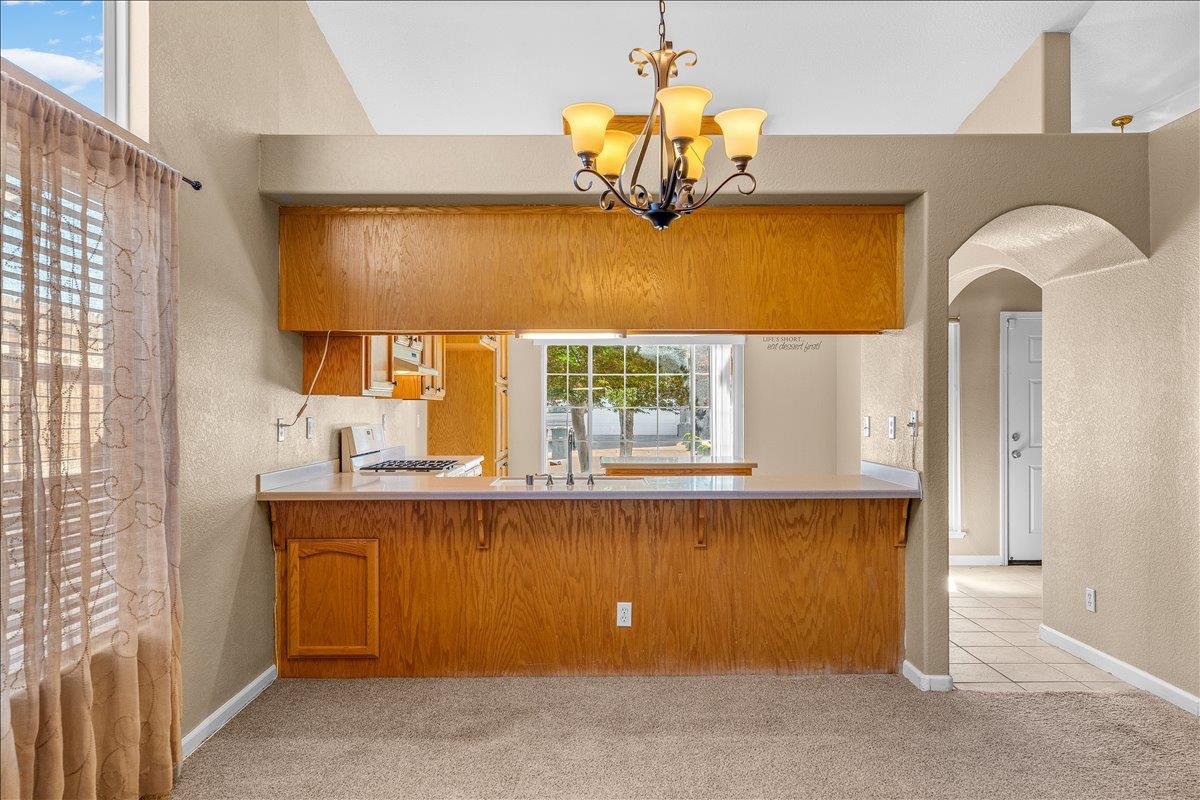 5927 Westminster Ct, Riverbank, CA 95367