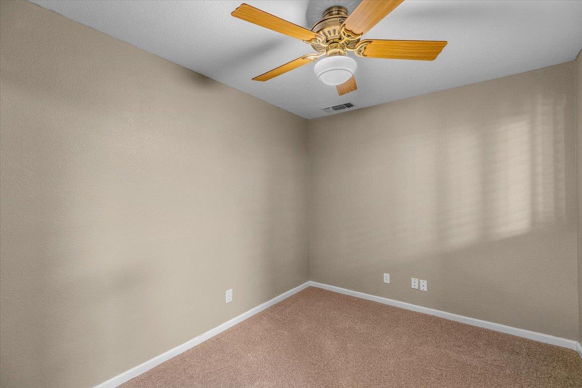 5927 Westminster Ct, Riverbank, CA 95367