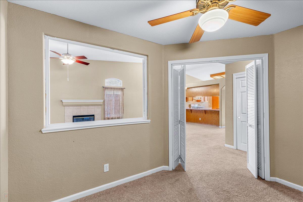 5927 Westminster Ct, Riverbank, CA 95367