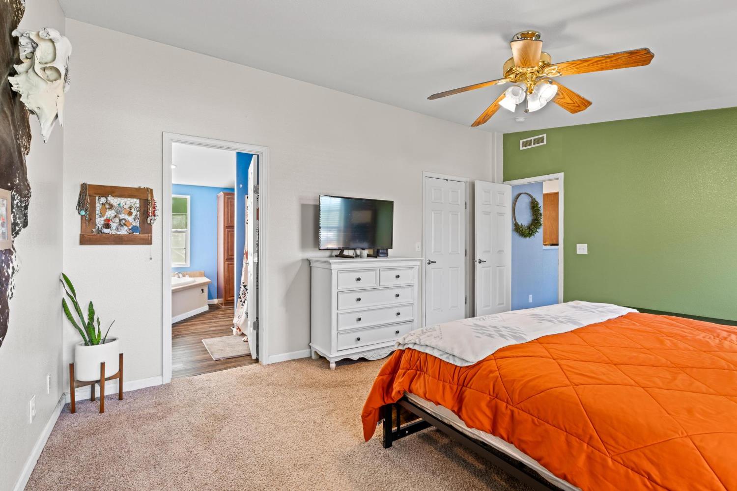 12518 Lone Oak Rd, Waterford, CA 95386