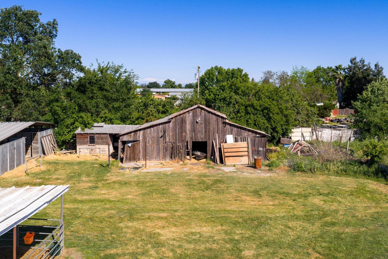 12518 Lone Oak Rd, Waterford, CA 95386