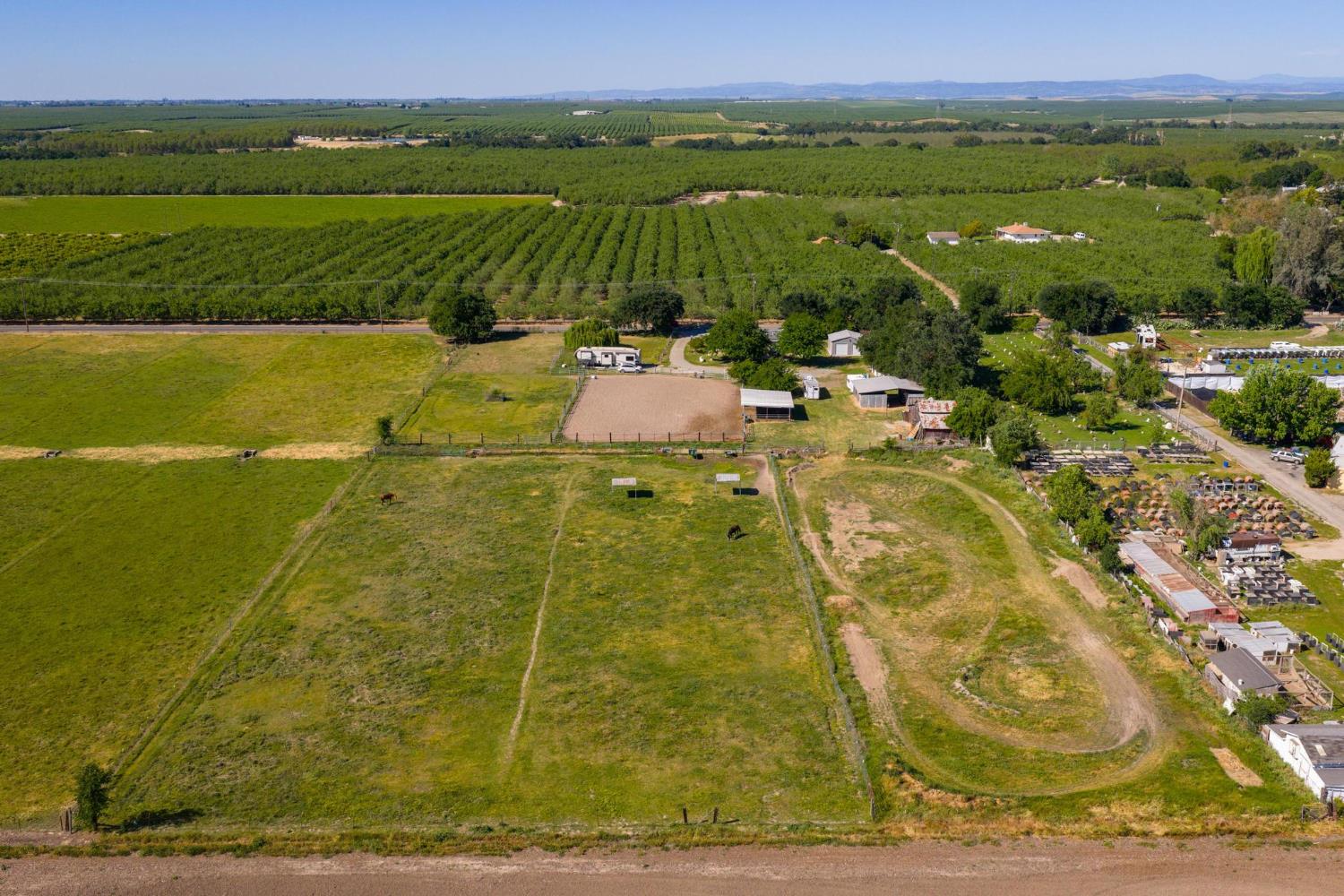 12518 Lone Oak Rd, Waterford, CA 95386