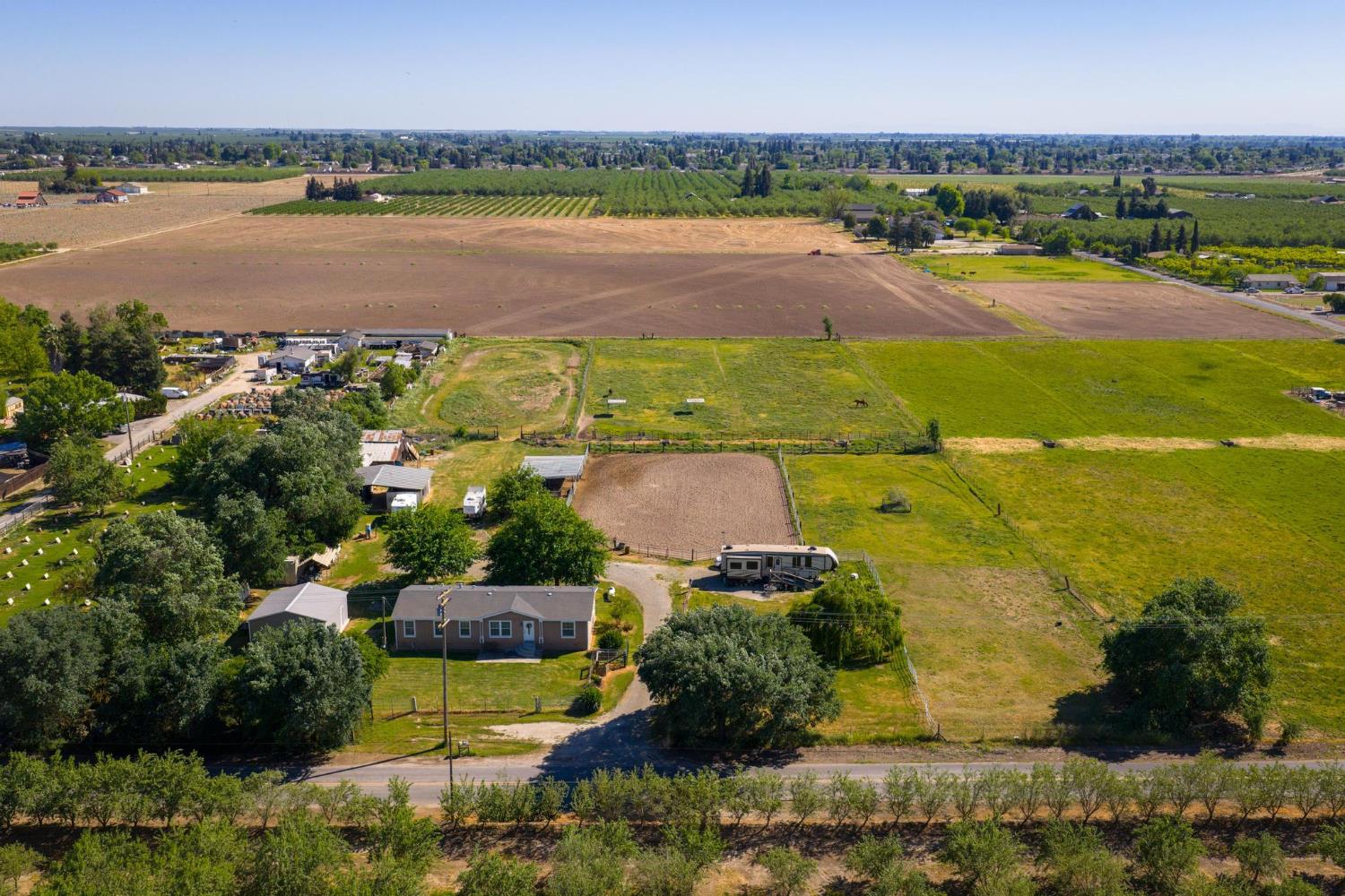 12518 Lone Oak Rd, Waterford, CA 95386