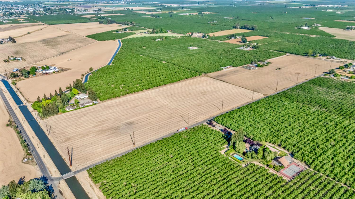 14105 El Capitan Way, Delhi, CA 95315