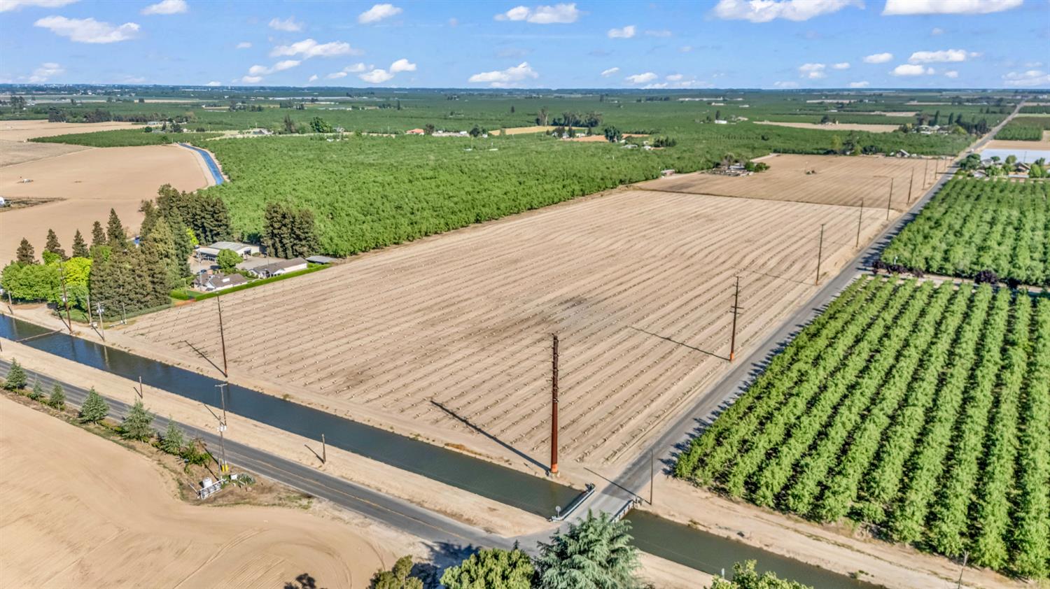 14105 El Capitan Way, Delhi, CA 95315