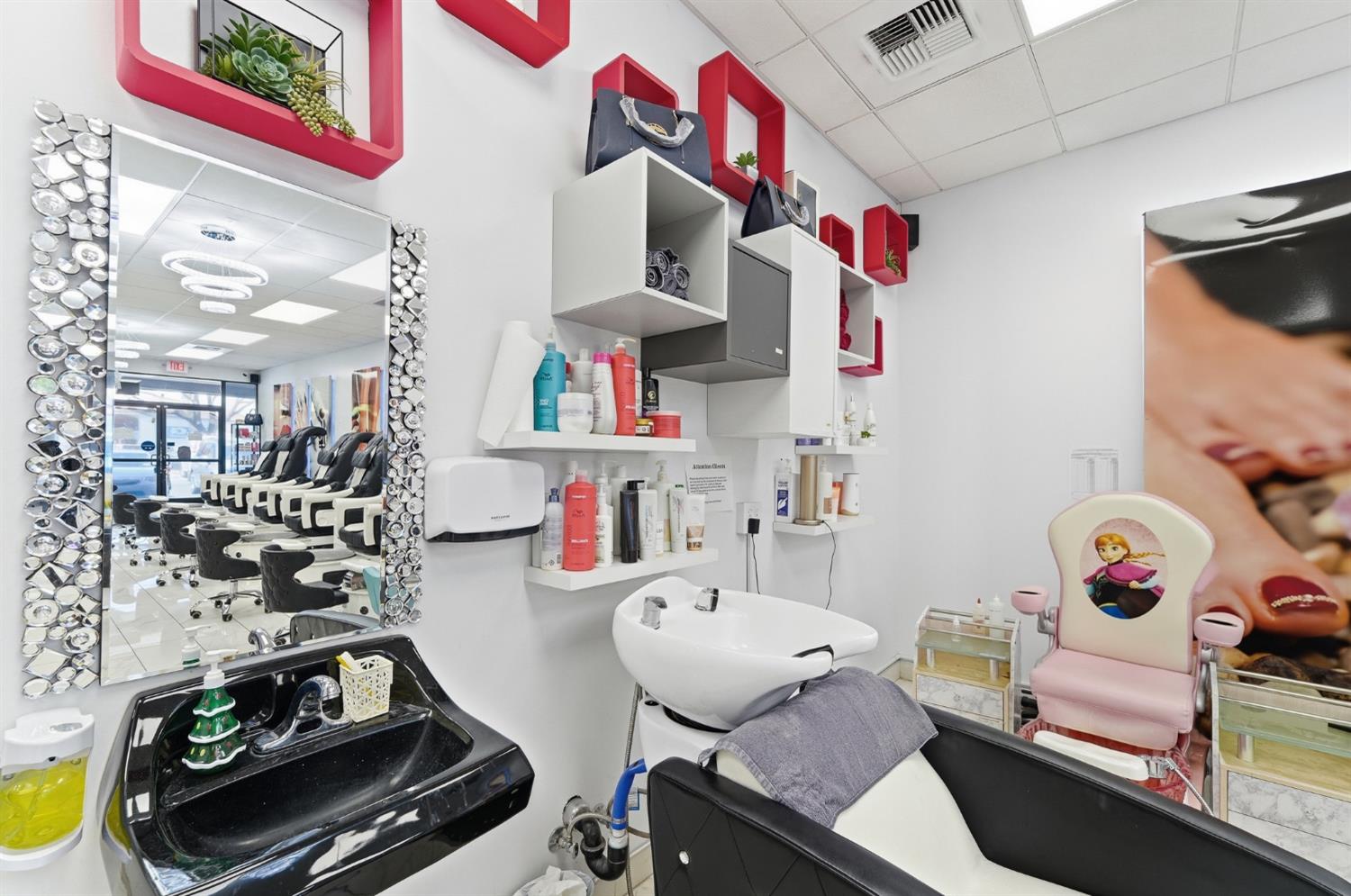 549 N Golden State Blvd, Turlock, CA 95380