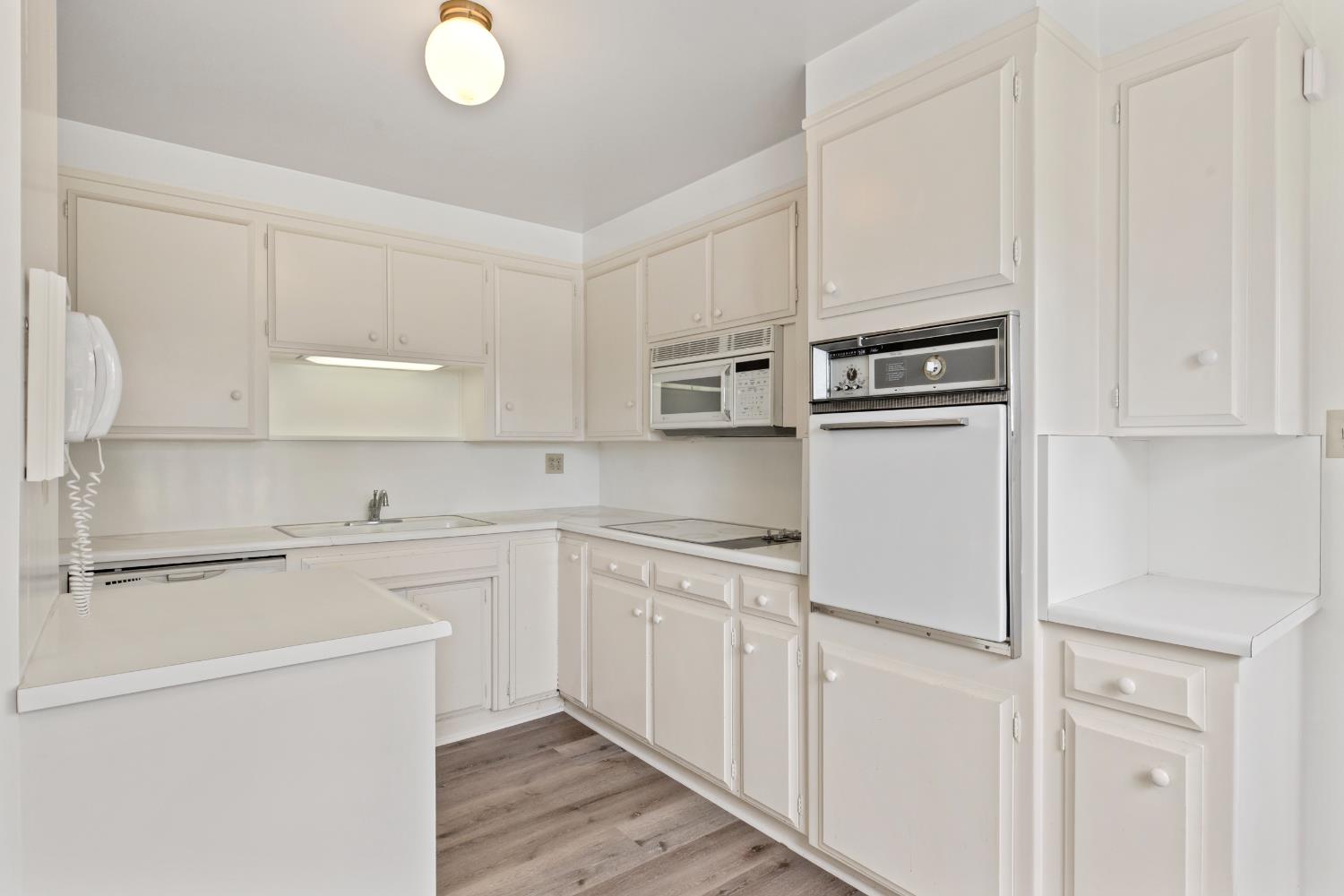 2400 Woodland Ave, Modesto, CA 95358