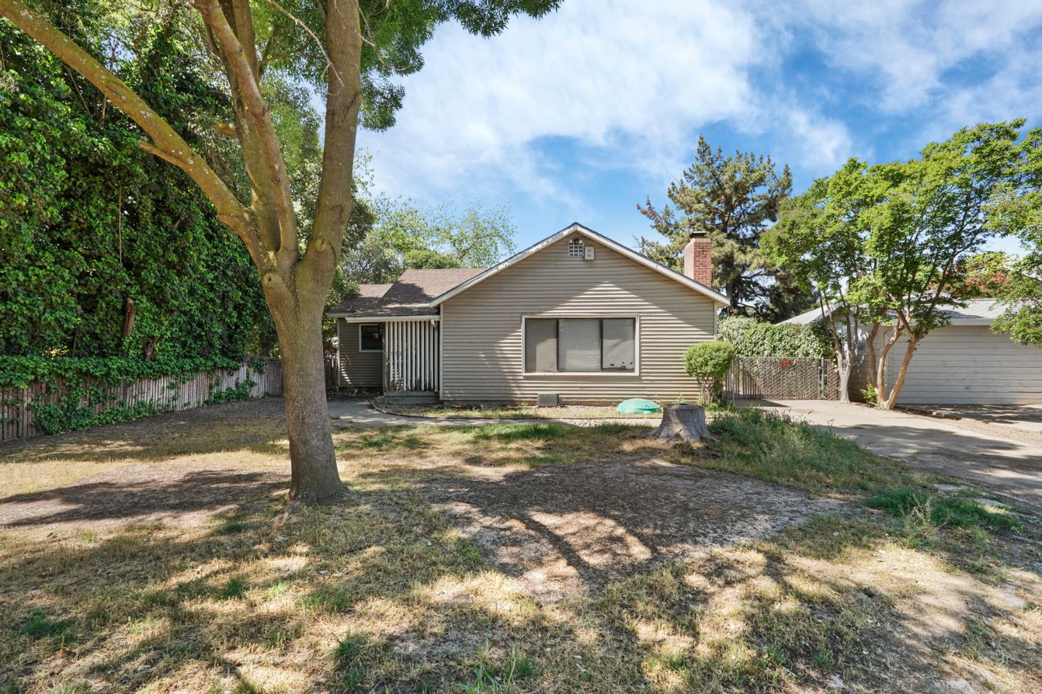 2194 Yosemite Pkwy, Merced, CA 95341