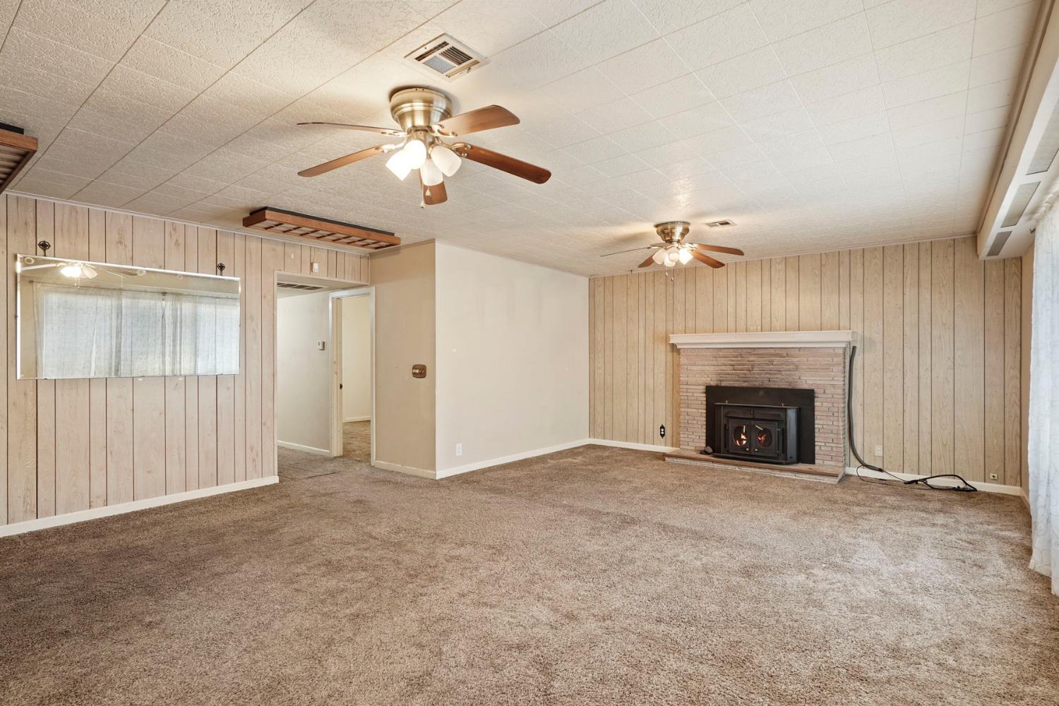 2194 Yosemite Pkwy, Merced, CA 95341