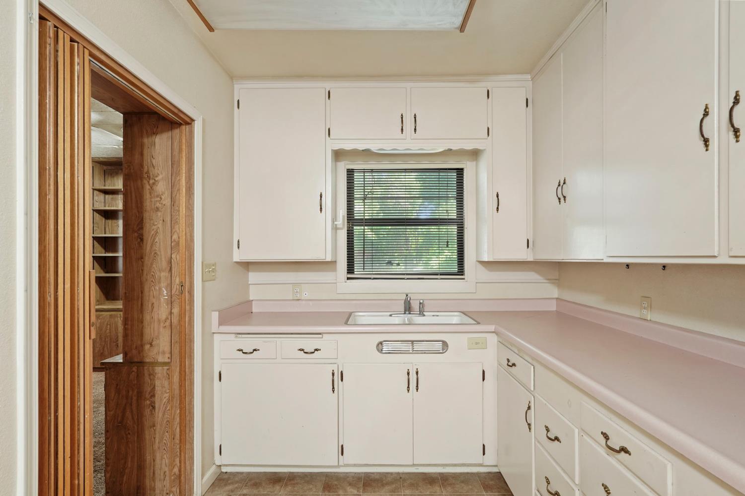 2194 Yosemite Pkwy, Merced, CA 95341