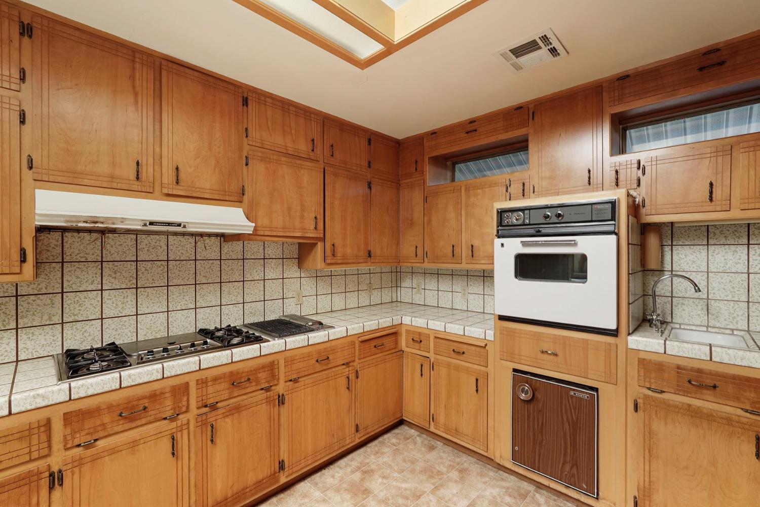 2194 Yosemite Pkwy, Merced, CA 95341